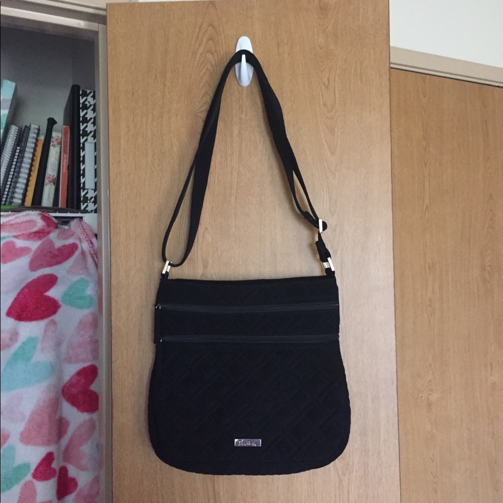 NWOT Vera Bradley crossbody with phone charger